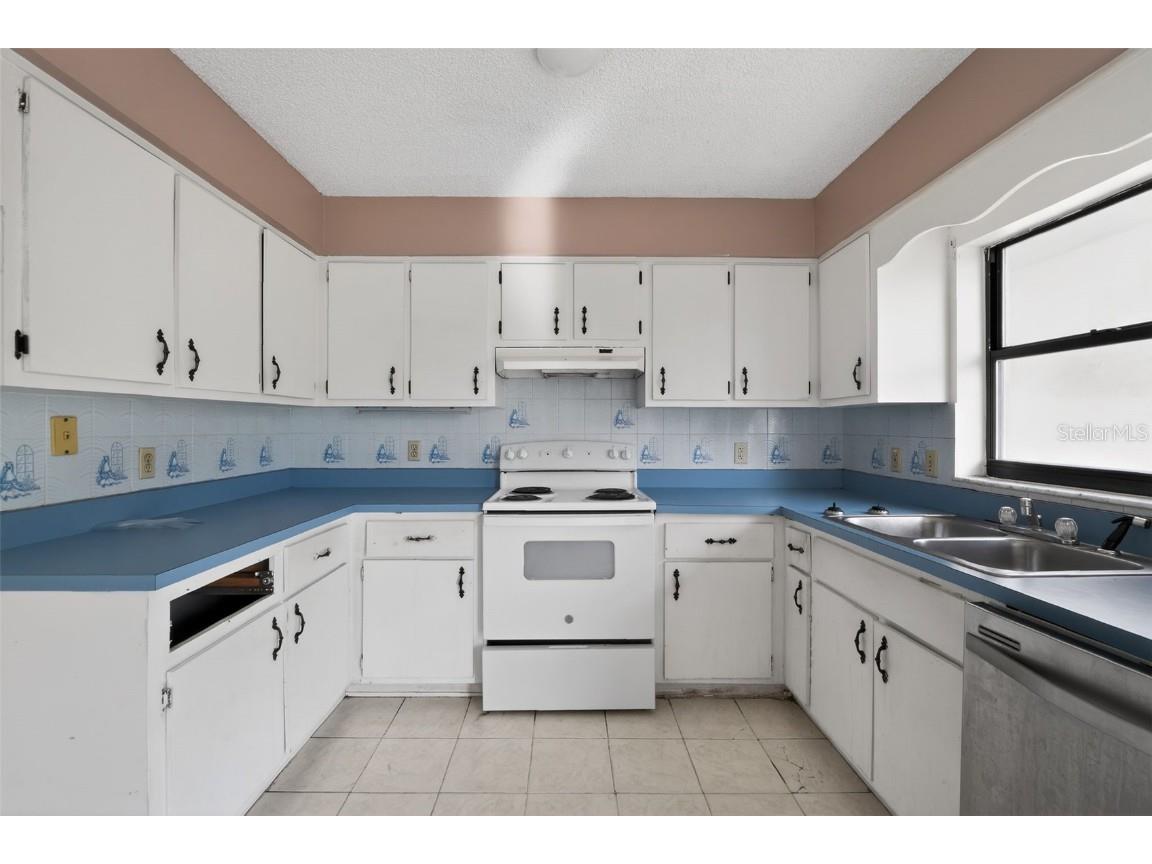 329 Marion Oaks Course Ocala FL 34473 TB8457265 image18