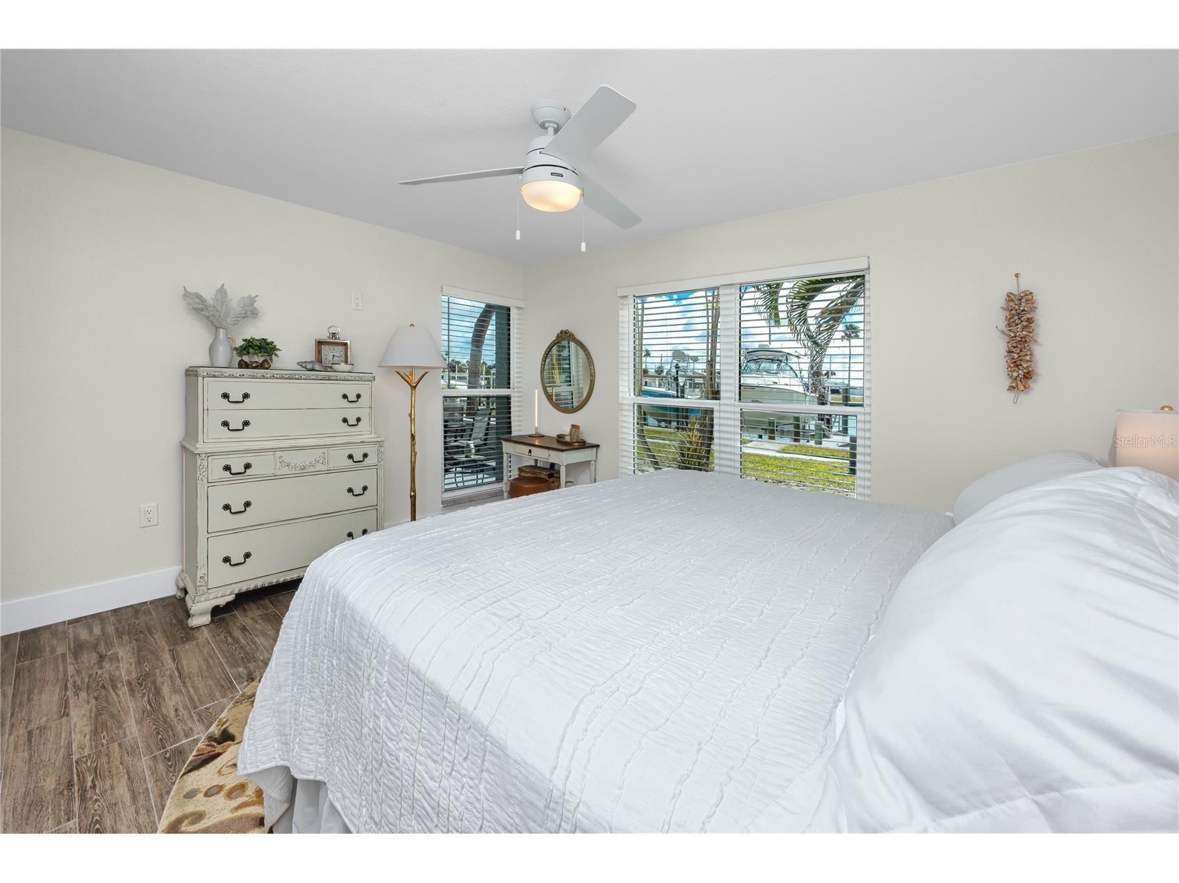 329 Medallion Boulevard #B Madeira Beach FL 33708 - BOCA CIEGA BAY TB8477695 image20