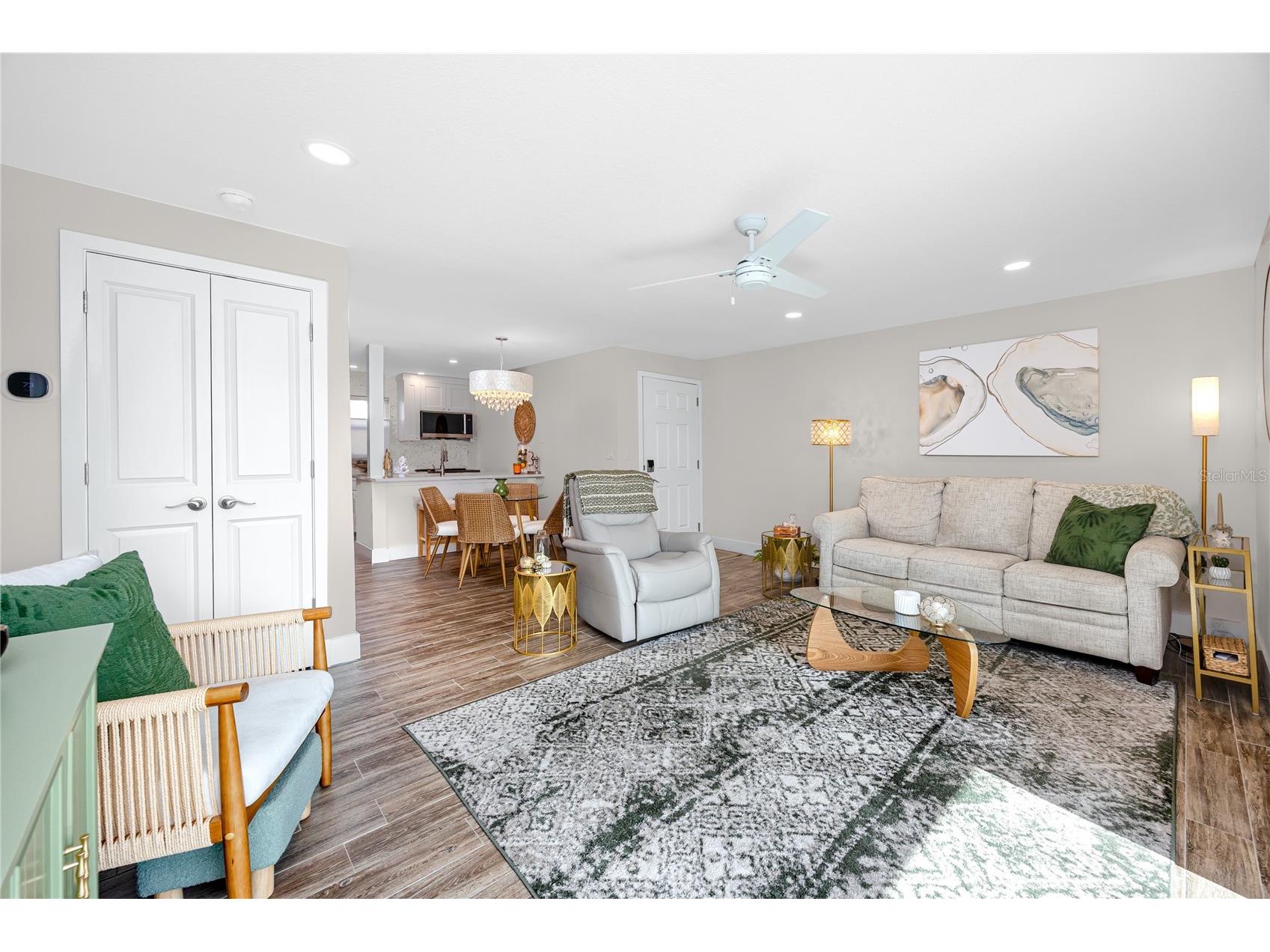 329 Medallion Boulevard #B Madeira Beach FL 33708 - BOCA CIEGA BAY TB8477695 image3