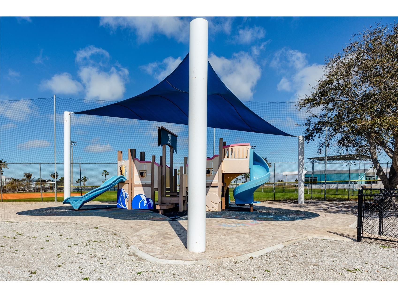 329 Medallion Boulevard #B Madeira Beach FL 33708 - BOCA CIEGA BAY TB8477695 image39