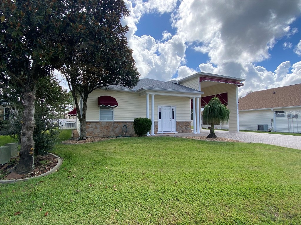 329 Motorcoach Drive S Polk City FL 33868 L4946110 image1