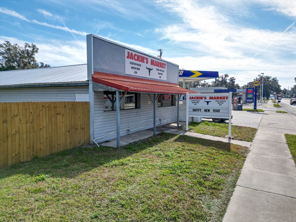 329 N Market Boulevard Webster FL 33597 G5090856 image1