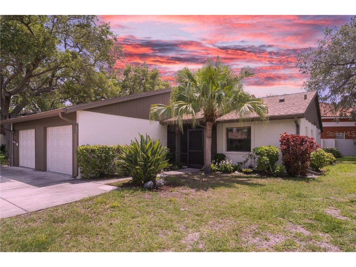 329 Oak Hill Drive #2 Sarasota FL 34232 N6132930 image1