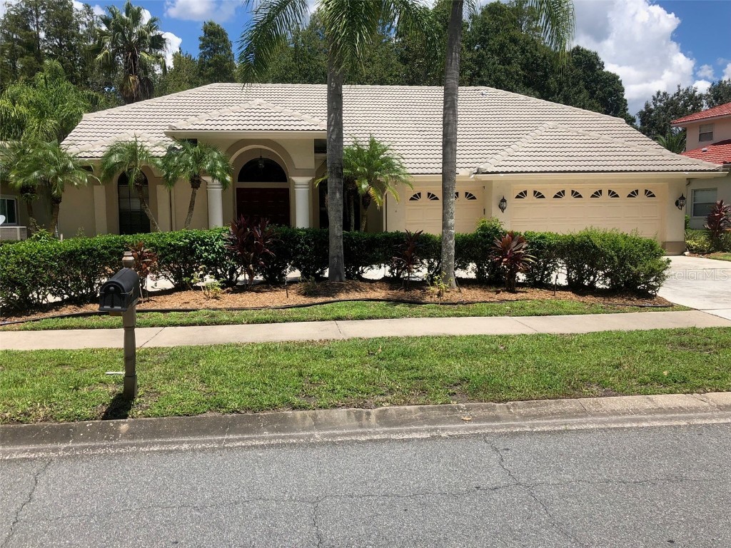 329 Waterford Circle E Tarpon Springs FL 34688 U8234065 image1