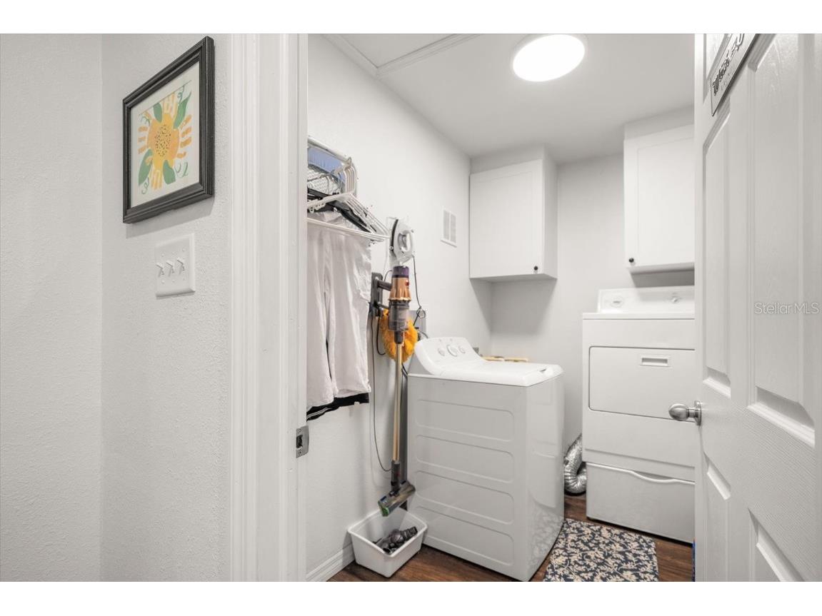 3290 70th Avenue N Saint Petersburg FL 33702 TB8421472 image16