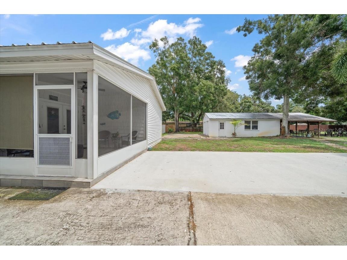 3290 70th Avenue N Saint Petersburg FL 33702 TB8421472 image20