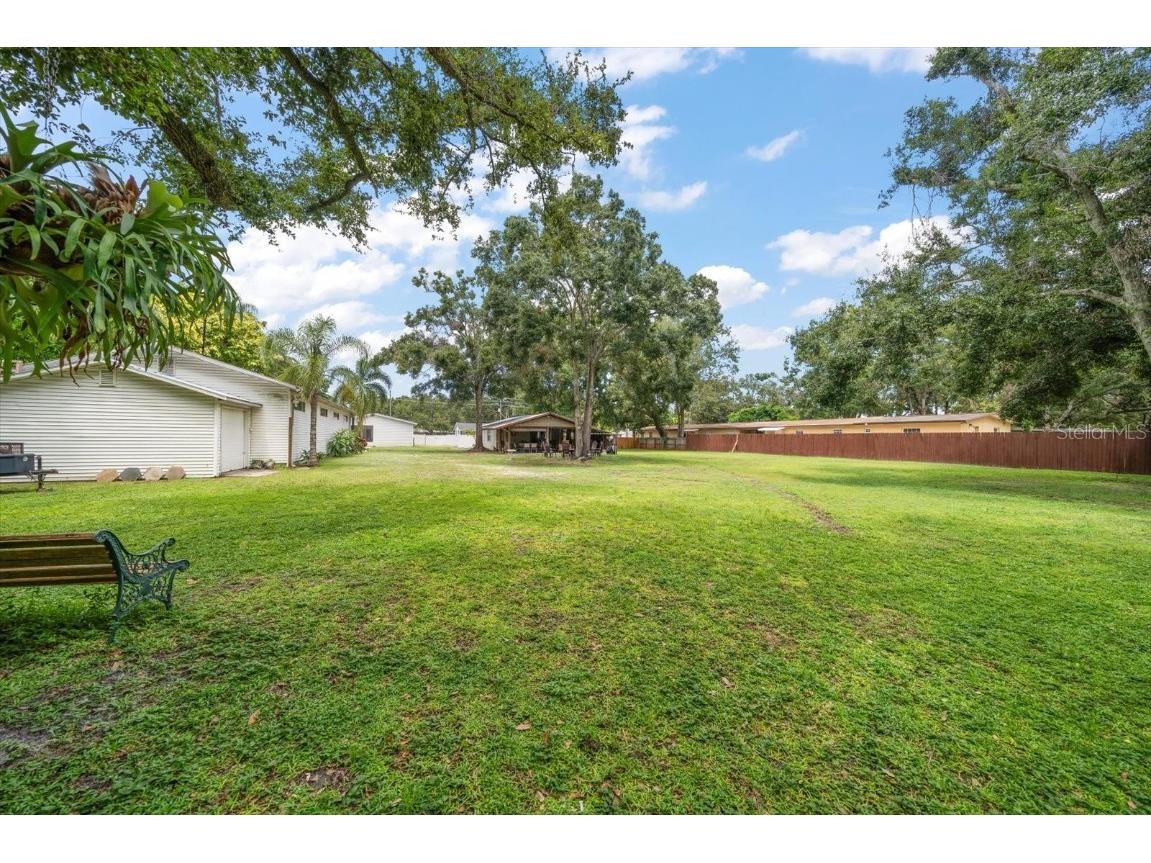 3290 70th Avenue N Saint Petersburg FL 33702 TB8421472 image27