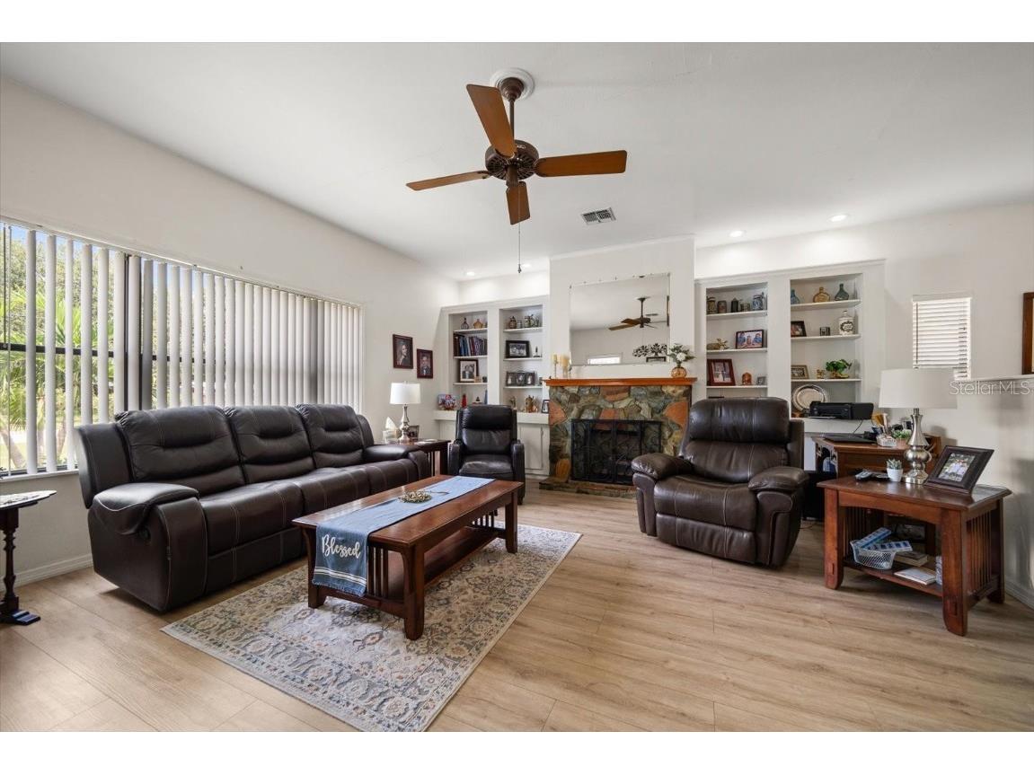 3290 70th Avenue N Saint Petersburg FL 33702 TB8421472 image6