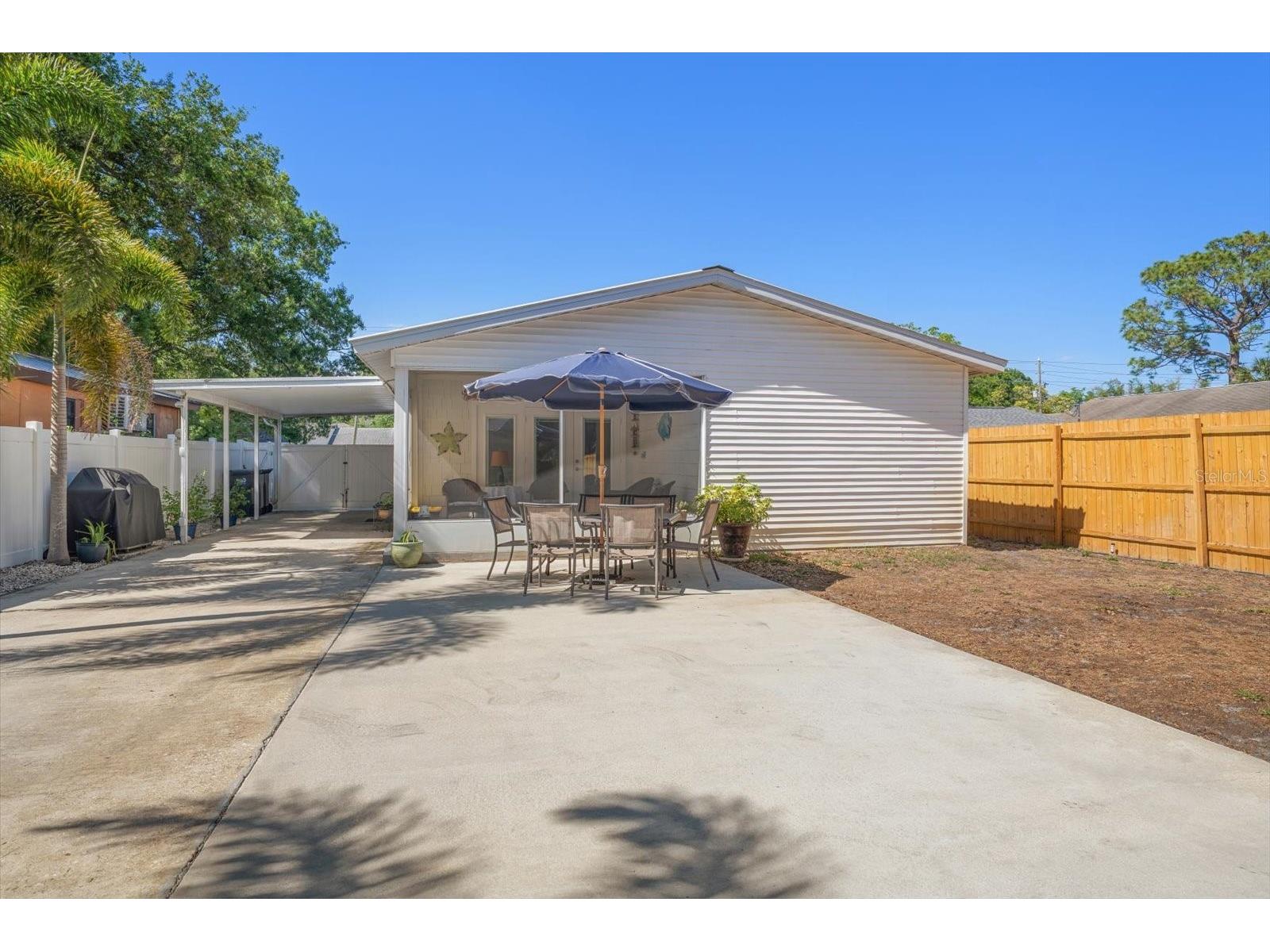 3290 70th Avenue N Saint Petersburg FL 33702 TB8502824 image18