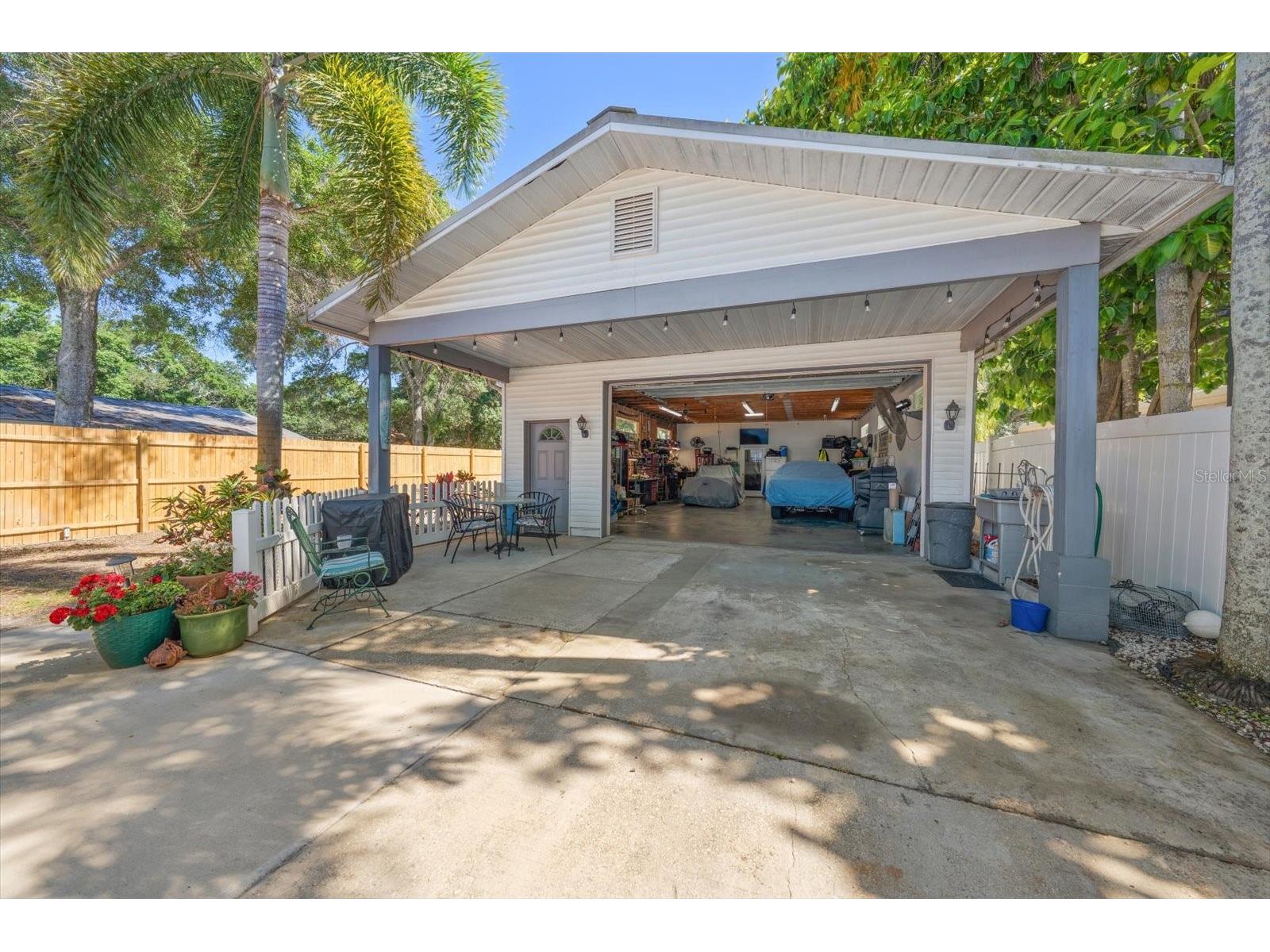 3290 70th Avenue N Saint Petersburg FL 33702 TB8502824 image21