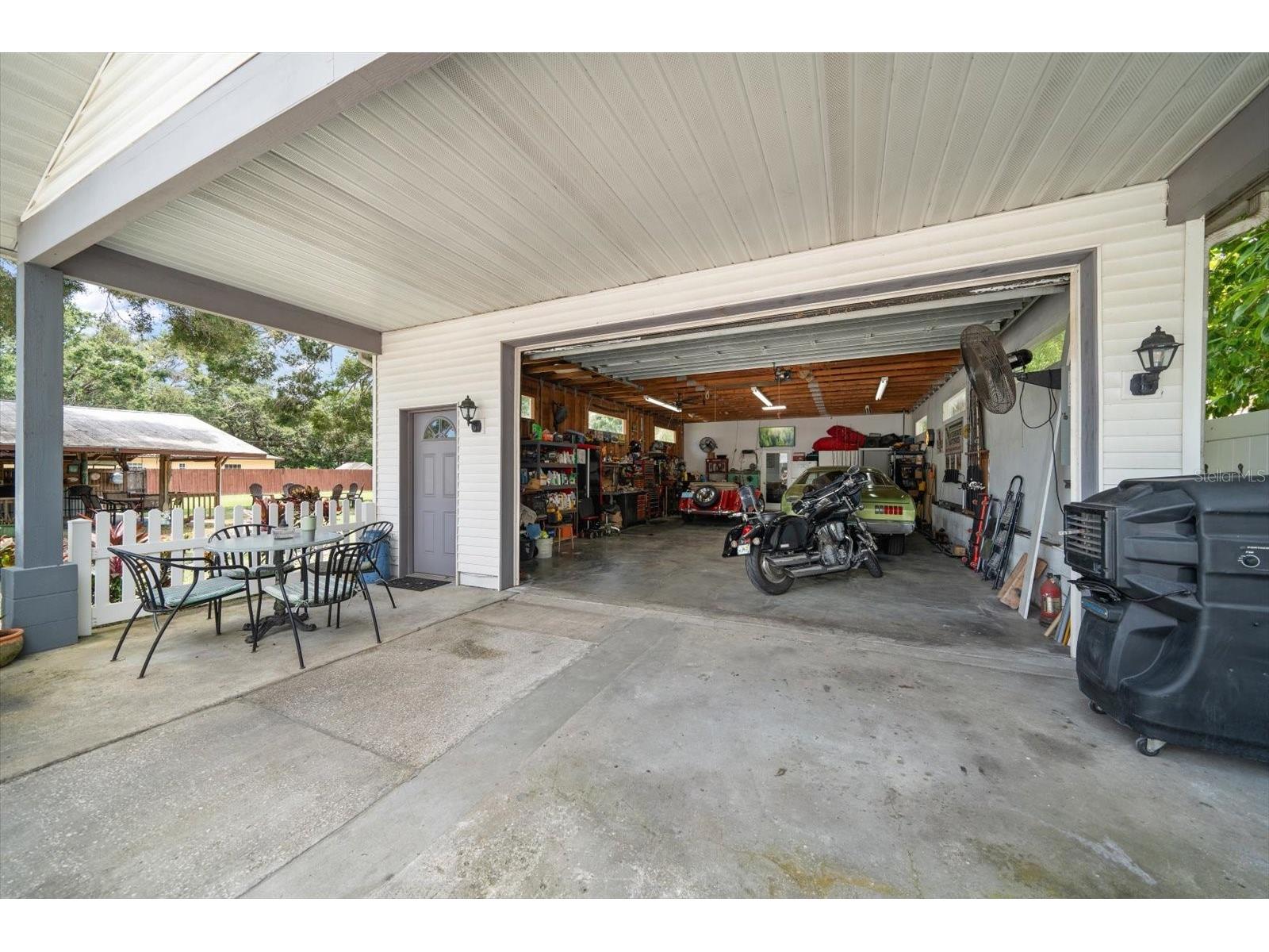3290 70th Avenue N Saint Petersburg FL 33702 TB8502824 image22