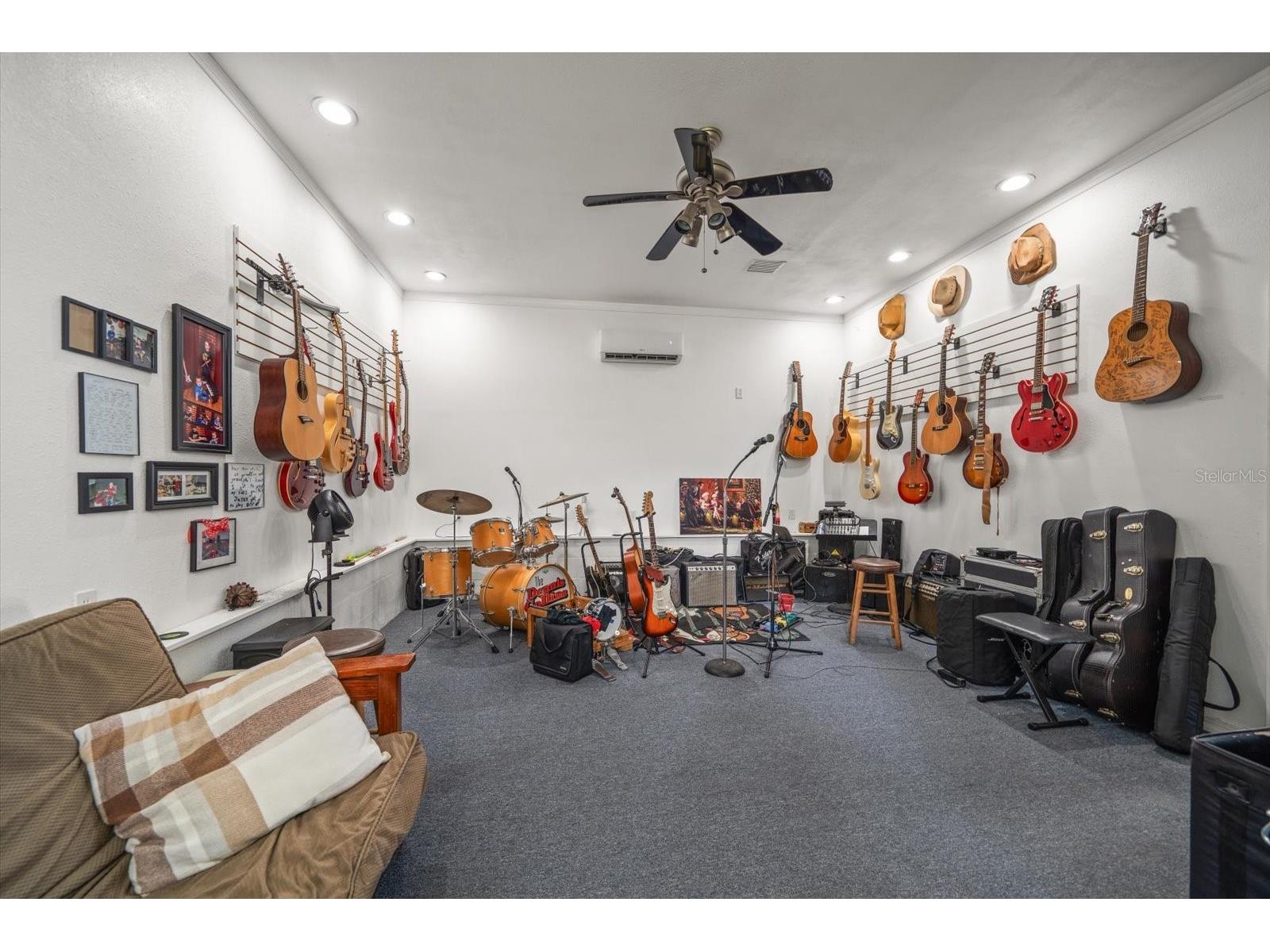3290 70th Avenue N Saint Petersburg FL 33702 TB8502824 image24