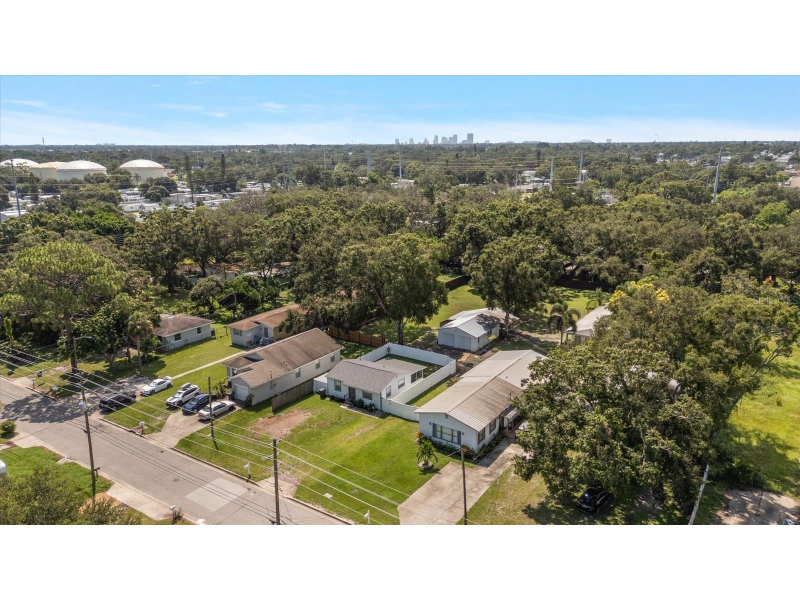3290 70th Avenue N Saint Petersburg FL 33702 TB8502824 image30