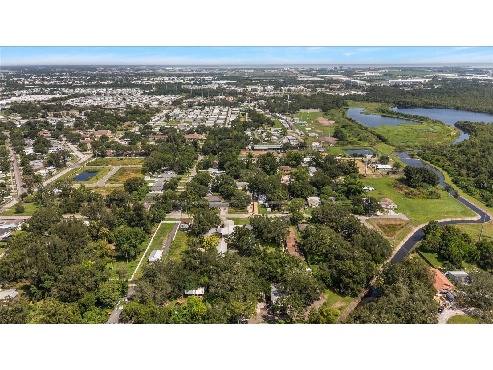 3290 70th Avenue N Saint Petersburg FL 33702 TB8502824 image31