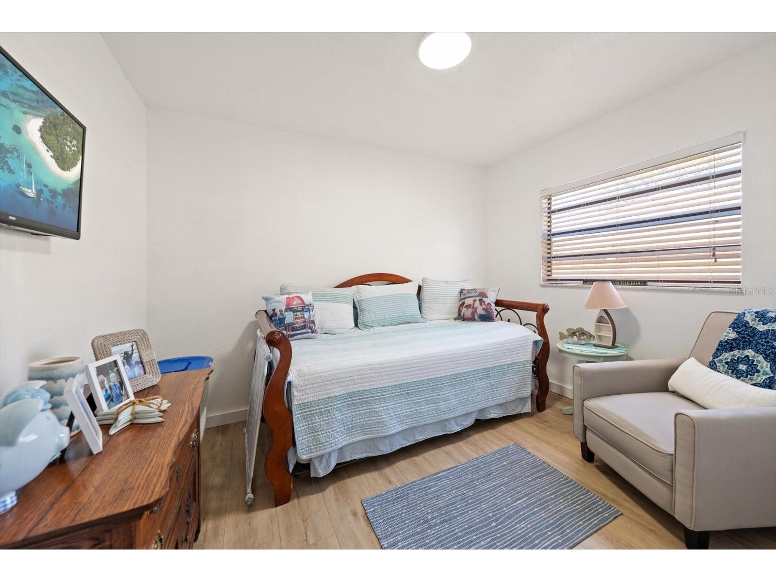 3290 70th Avenue N Saint Petersburg FL 33702 TB8502824 image9