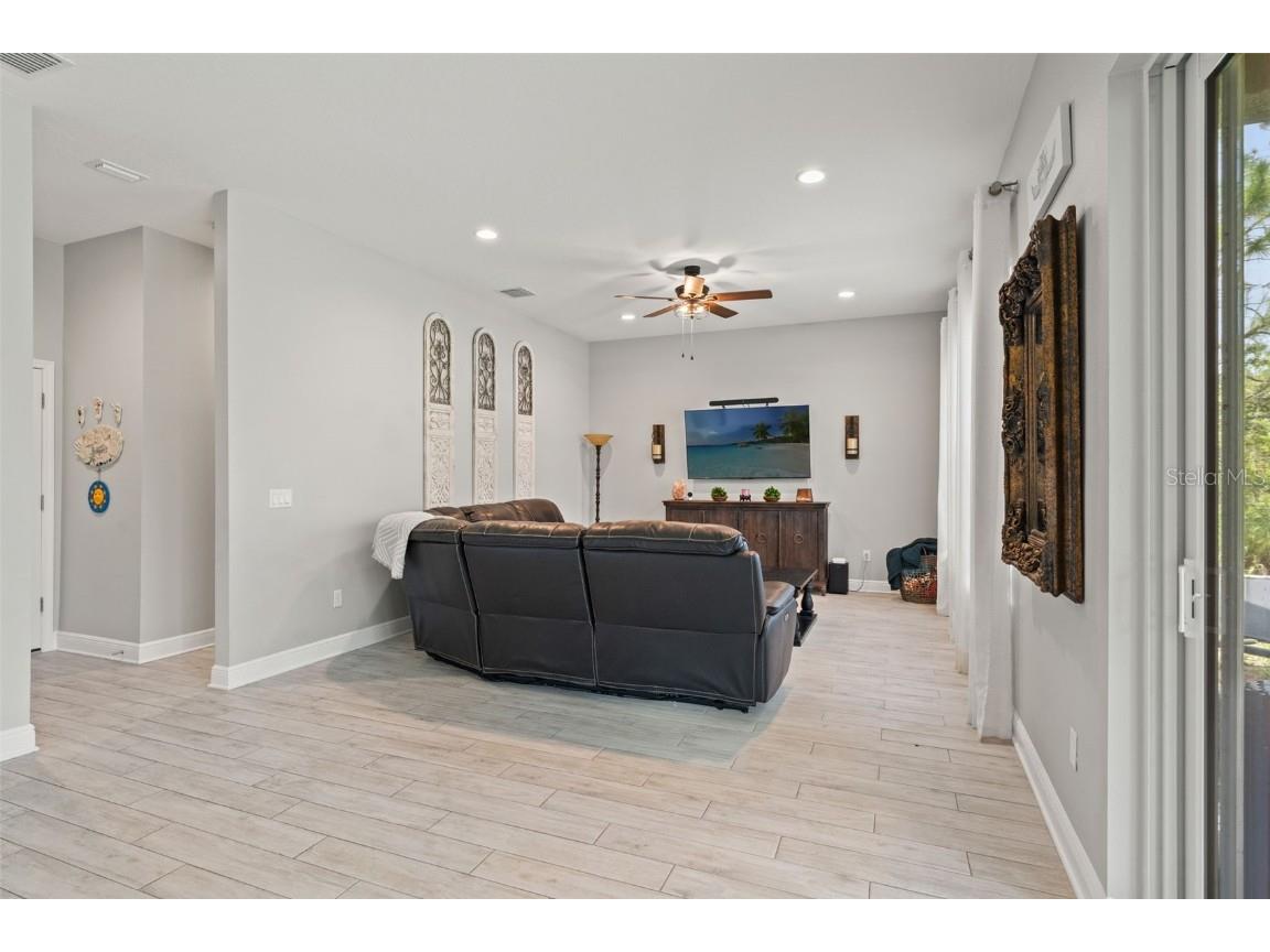 32924 Estate Garden Drive Wesley Chapel FL 33545 TB8413308 image40