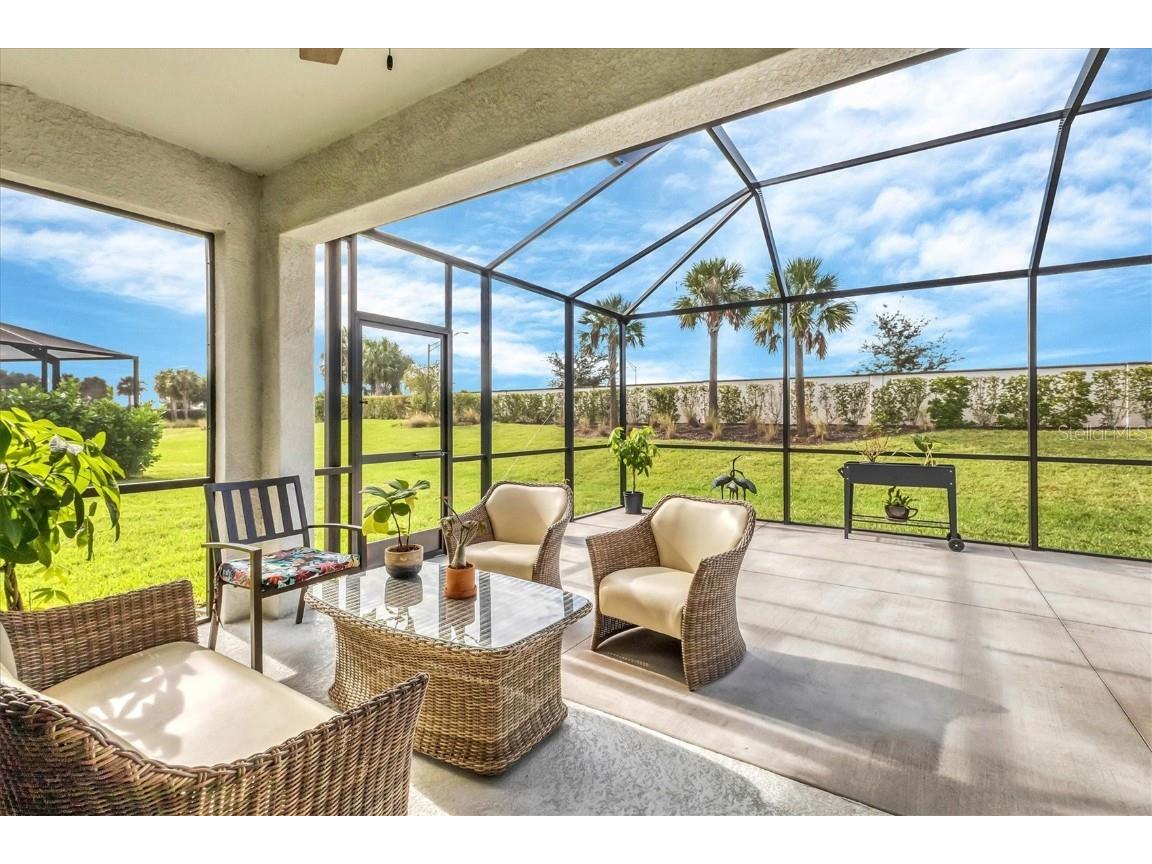 3293 Hilltop Circle Bradenton FL 34211 A4673382 image2