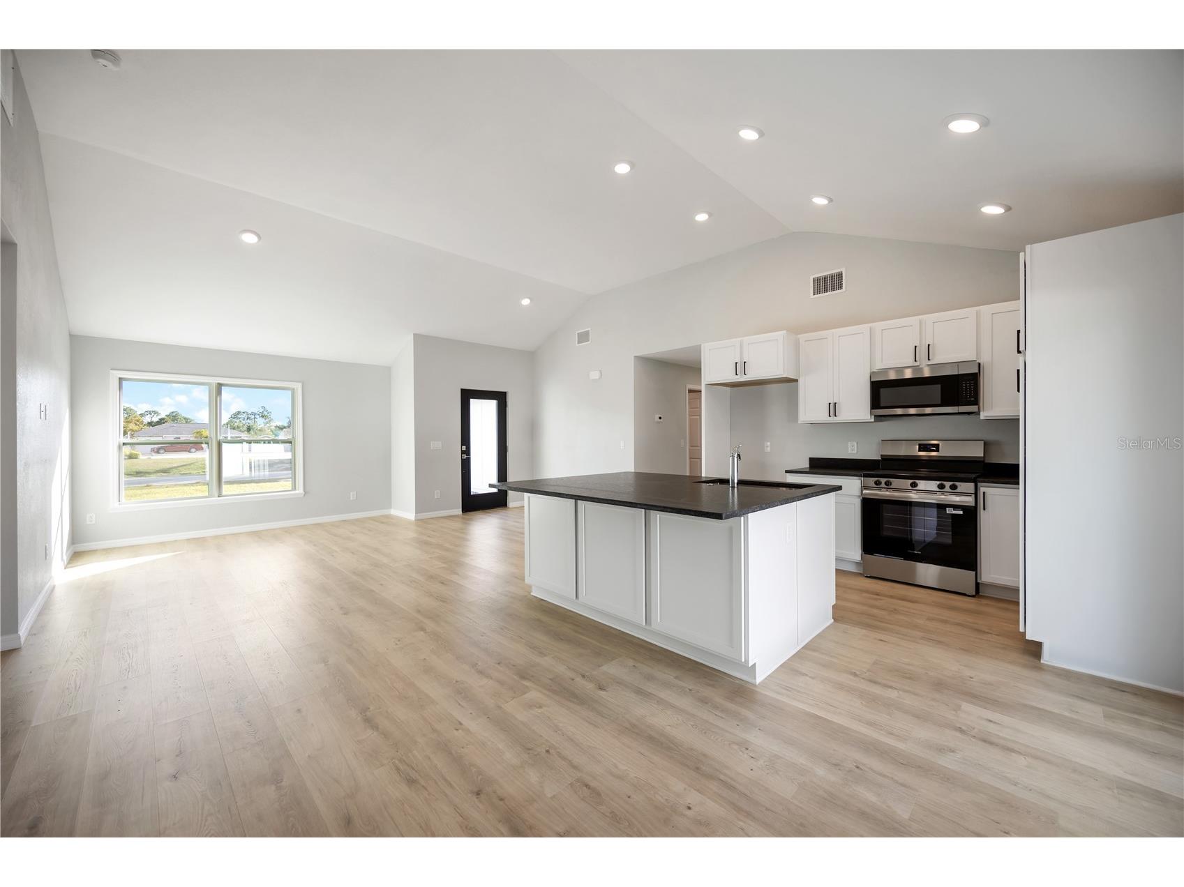 3294 W Price Boulevard North Port FL 34286 A4676976 image2