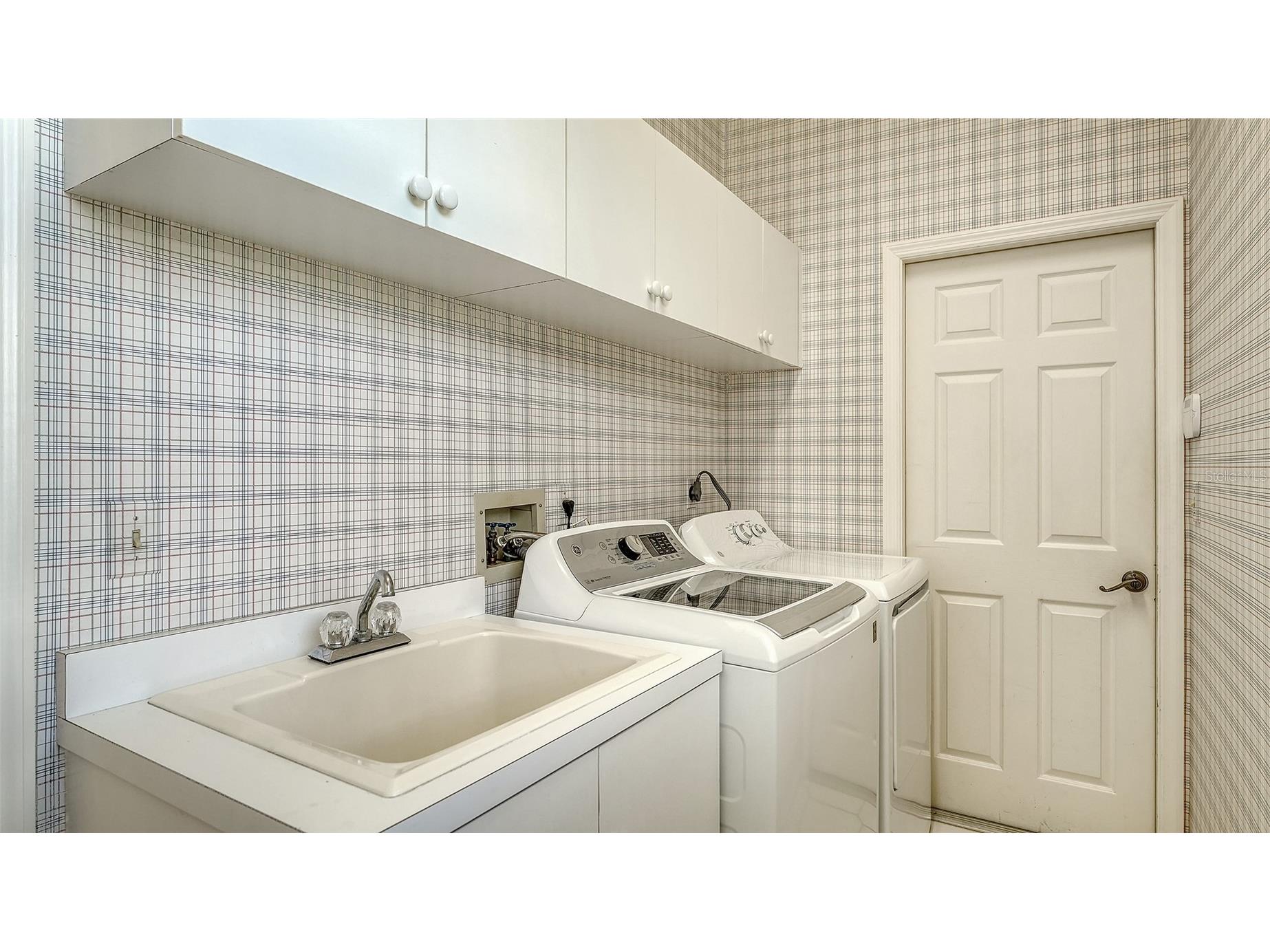 3295 Alex Findlay Place Sarasota FL 34240 A4690562 image36