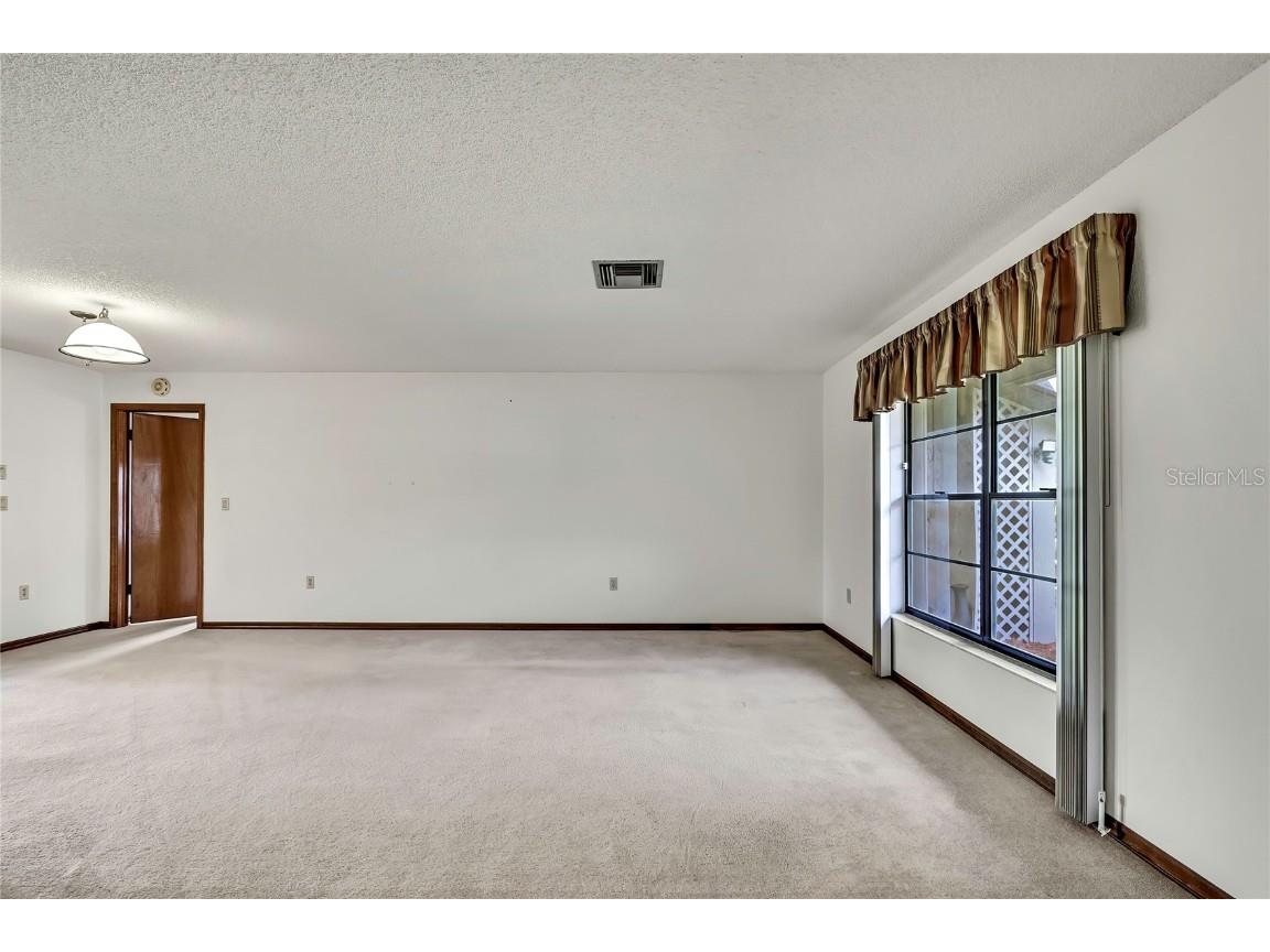 3296 Dolin Avenue Spring Hill FL 34606 W7877281 image11