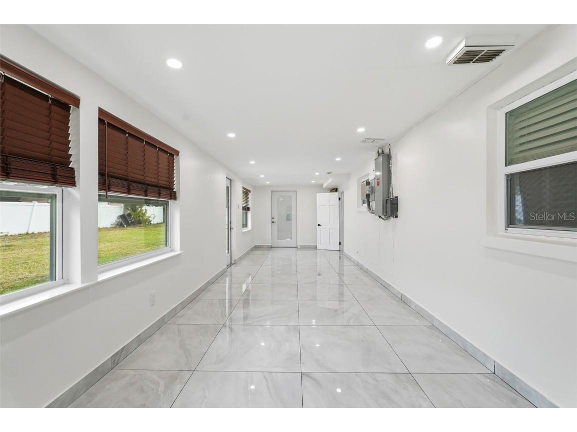 3297 Hillsdale Avenue Largo FL 33774 TB8443804 image23