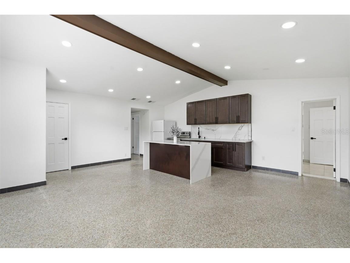 3297 Hillsdale Avenue Largo FL 33774 TB8443804 image6