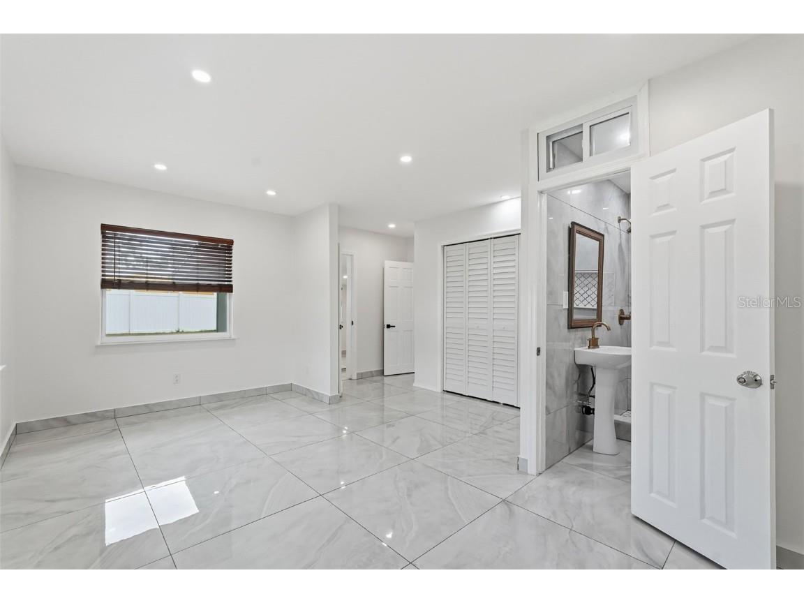 3297 Hillsdale Avenue Largo FL 33774 TB8443804 image8