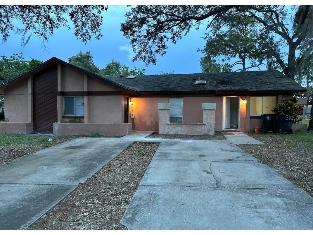 3299 Split Willow Drive Orlando FL 32808 O6139157 image1