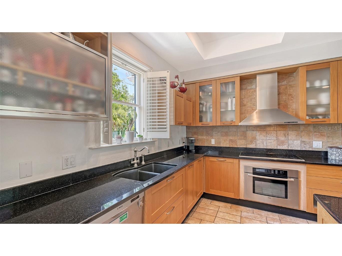 33 Bishops Court Road #118 Osprey FL 34229 A4669237 image25