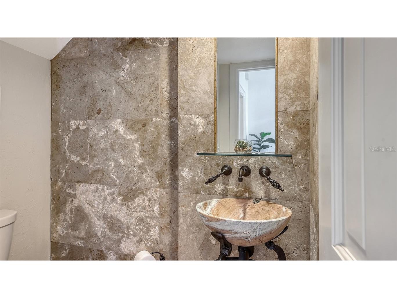 33 Bishops Court Road #118 Osprey FL 34229 A4669237 image27