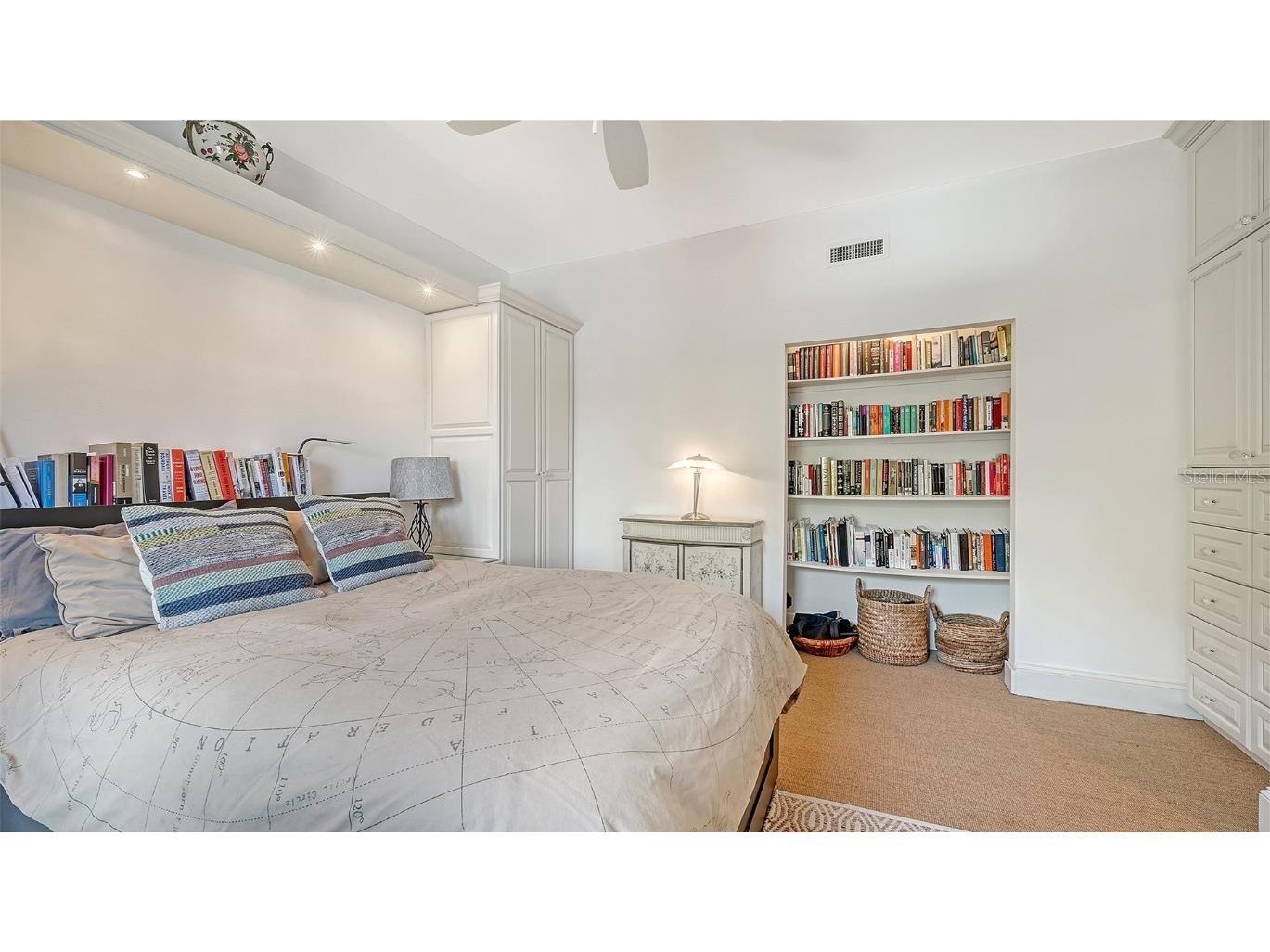 33 Bishops Court Road #118 Osprey FL 34229 A4669237 image36