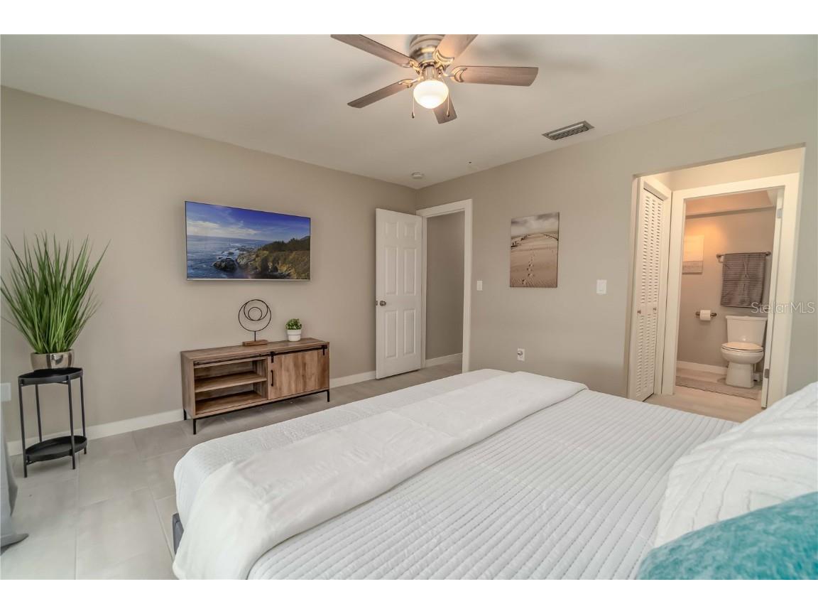 33 Caddy Road Rotonda West FL 33947 - OAKLAND HILLS CREEK A4672266 image17