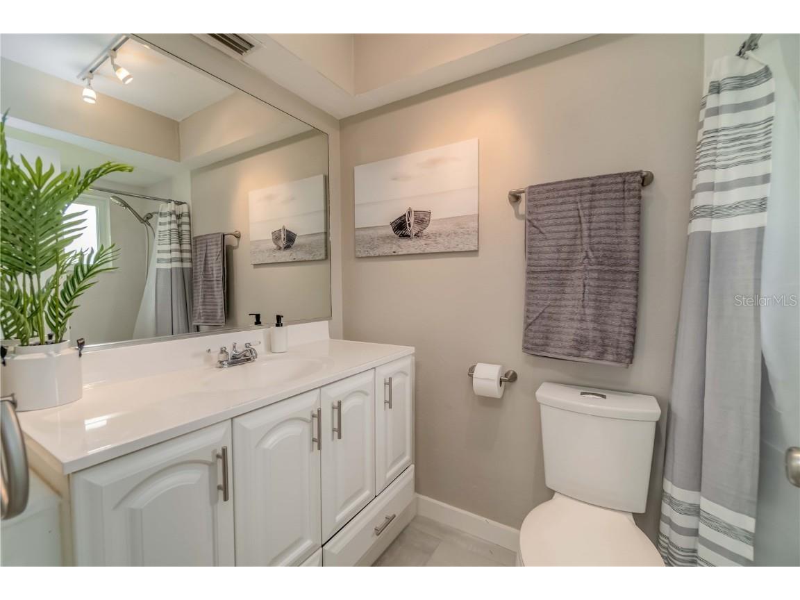 33 Caddy Road Rotonda West FL 33947 - OAKLAND HILLS CREEK A4672266 image19