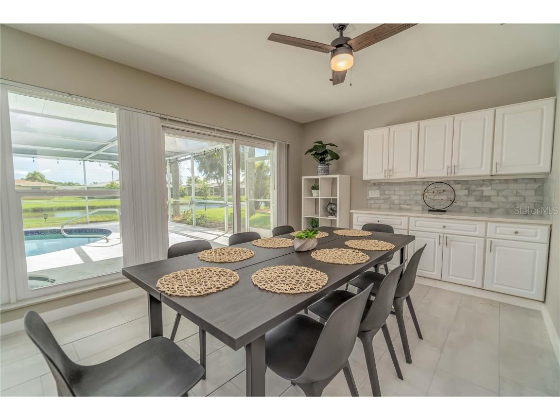 33 Caddy Road Rotonda West FL 33947 - OAKLAND HILLS CREEK A4673763 image10