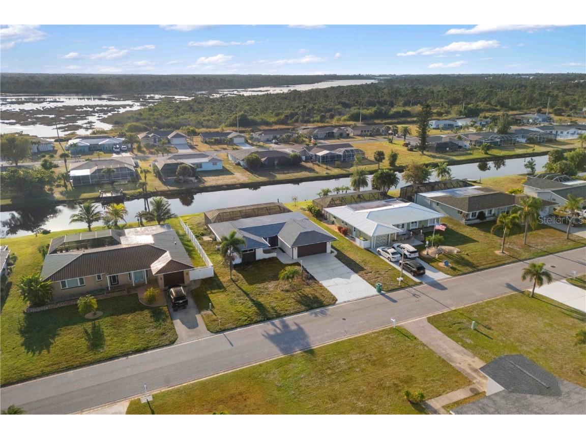 33 Caddy Road Rotonda West FL 33947 - OAKLAND HILLS CREEK A4673763 image37