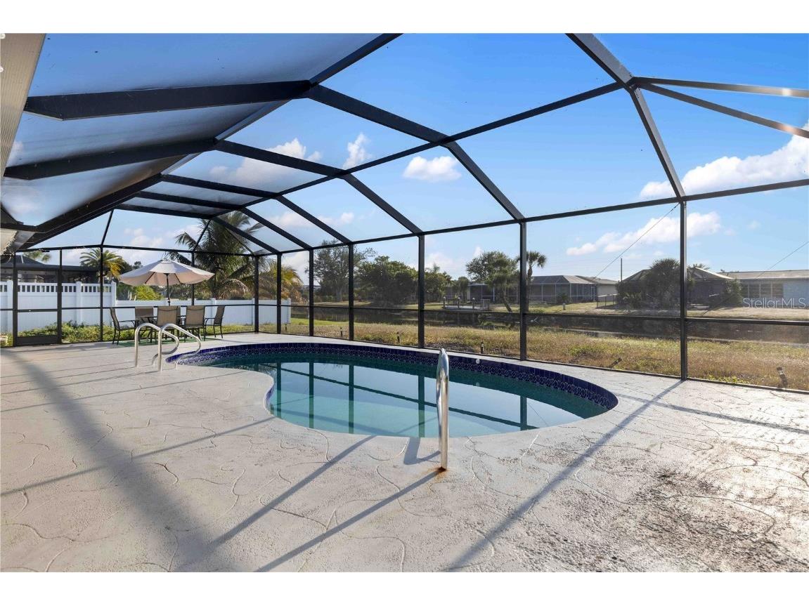 33 Caddy Road Rotonda West FL 33947 - OAKLAND HILLS CREEK A4673763 image42