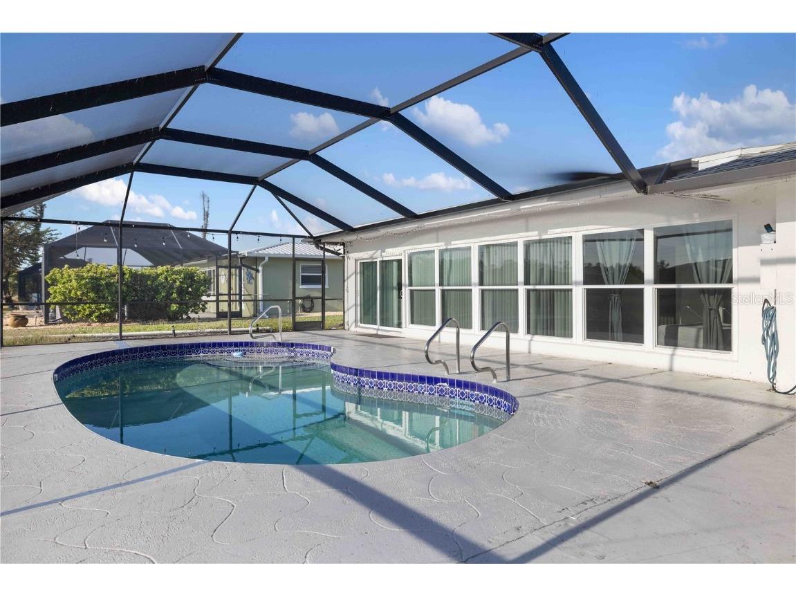 33 Caddy Road Rotonda West FL 33947 - OAKLAND HILLS CREEK A4673763 image43