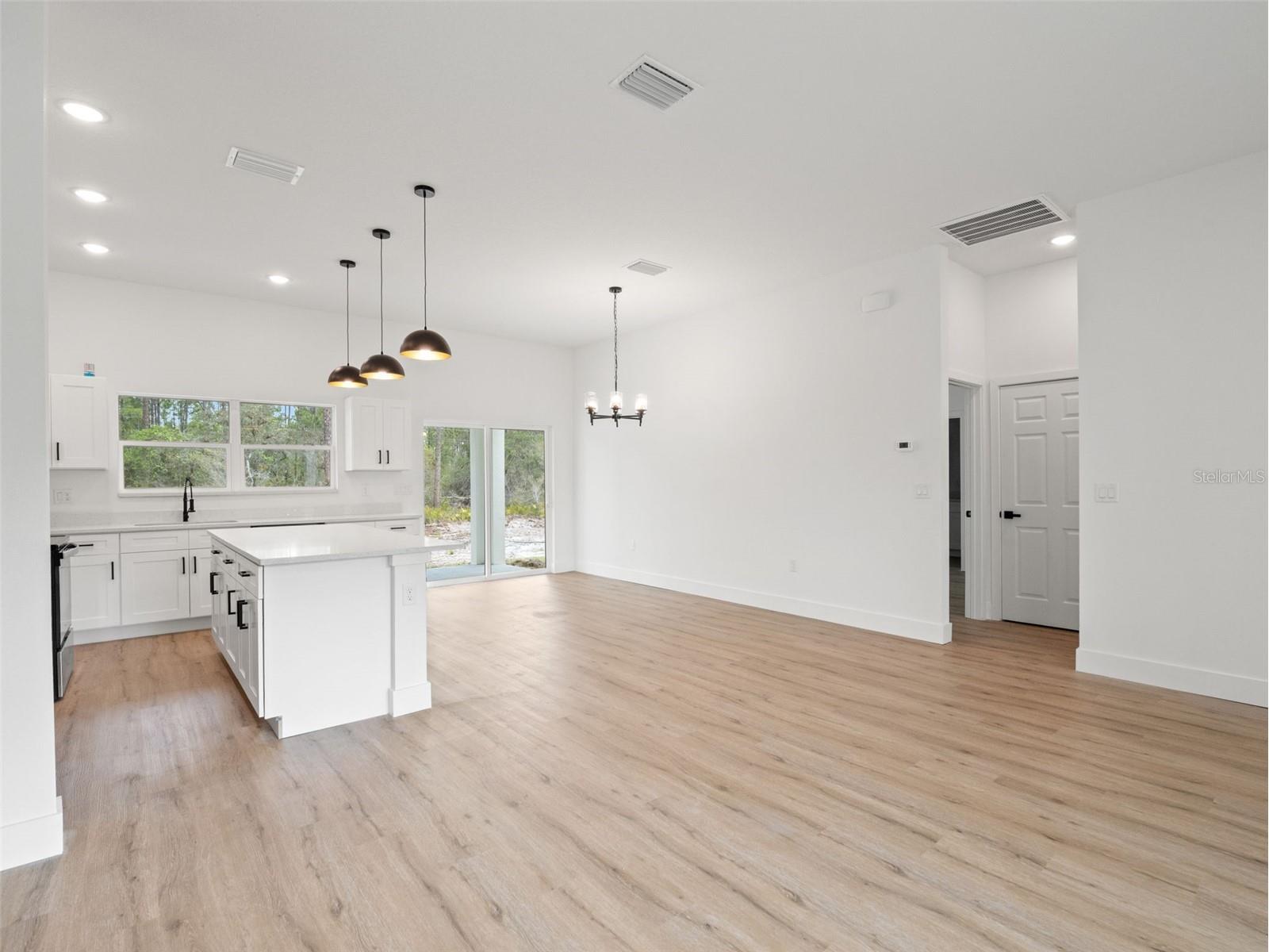 33 Fisher Place Ocklawaha FL 32179 O6394827 image13