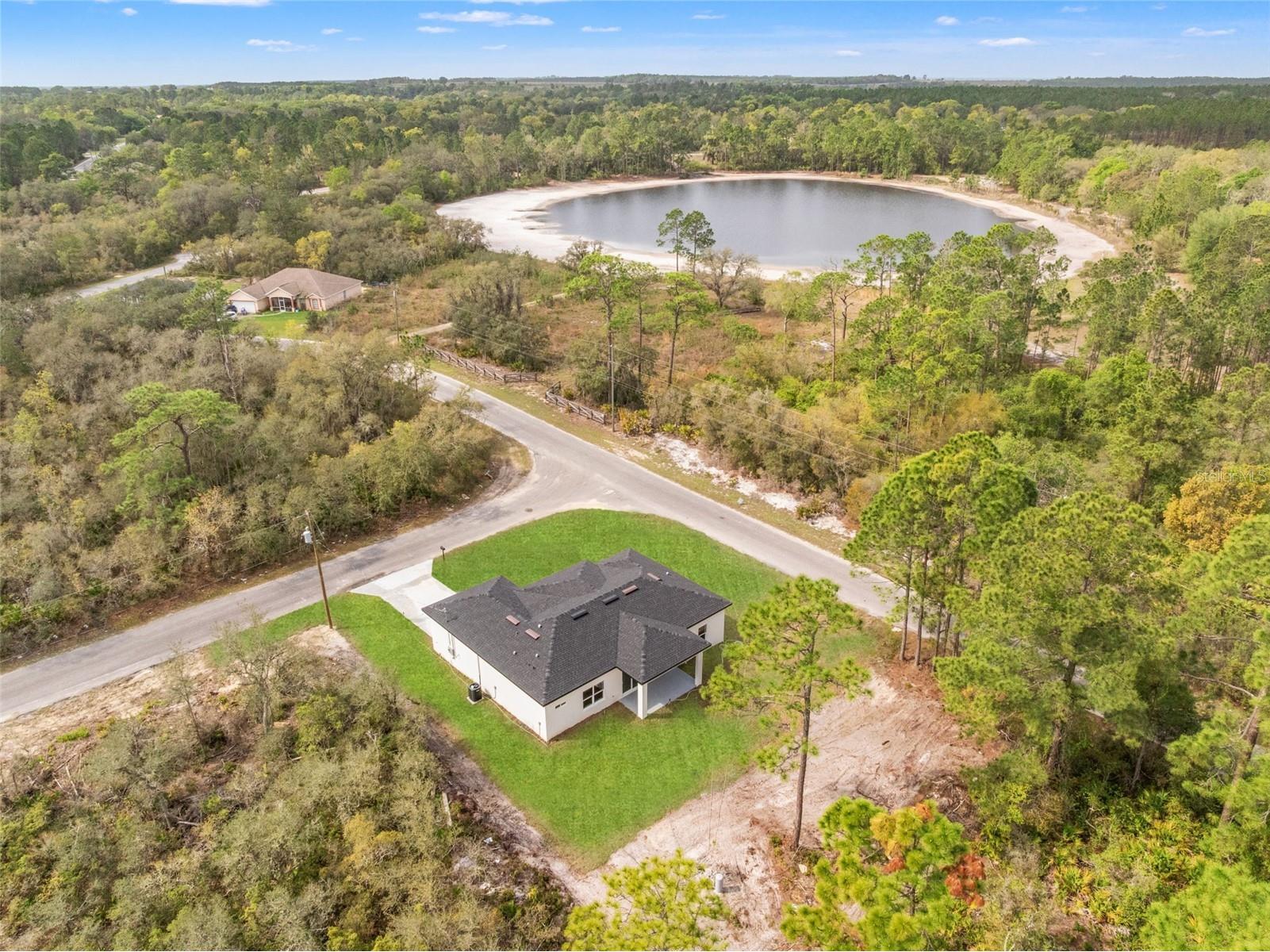 33 Fisher Place Ocklawaha FL 32179 O6394827 image4