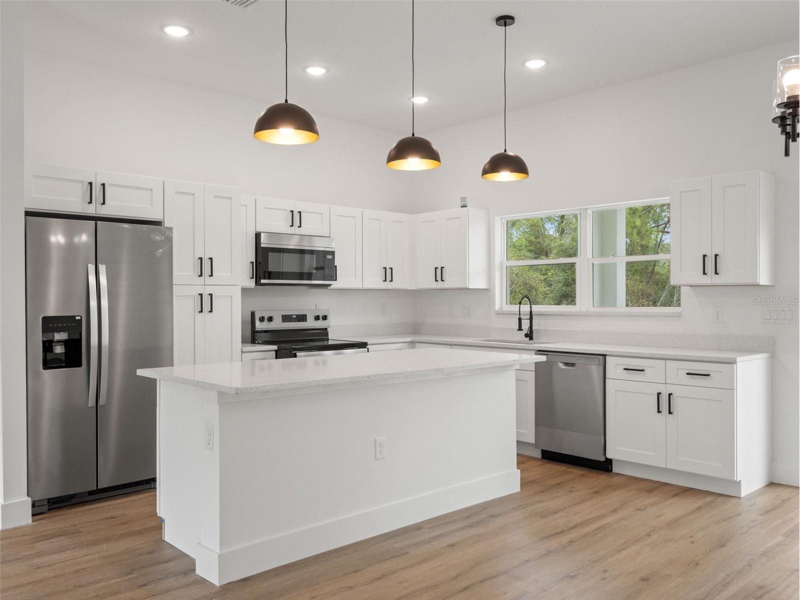 33 Fisher Place Ocklawaha FL 32179 O6394827 image8