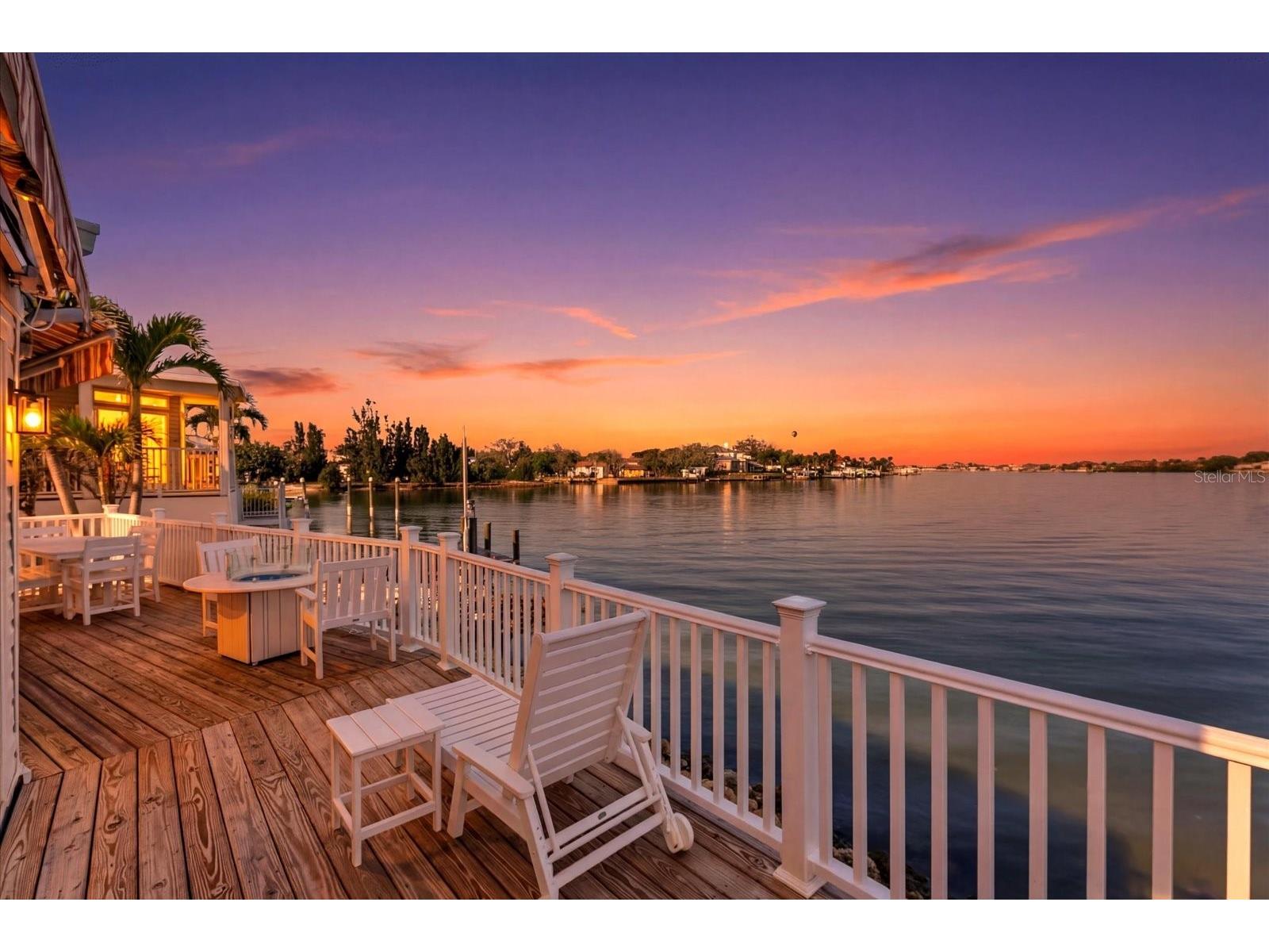 33 N Starboard Drive Venice FL 34285 - ROBERTS BAY A4685555 image2