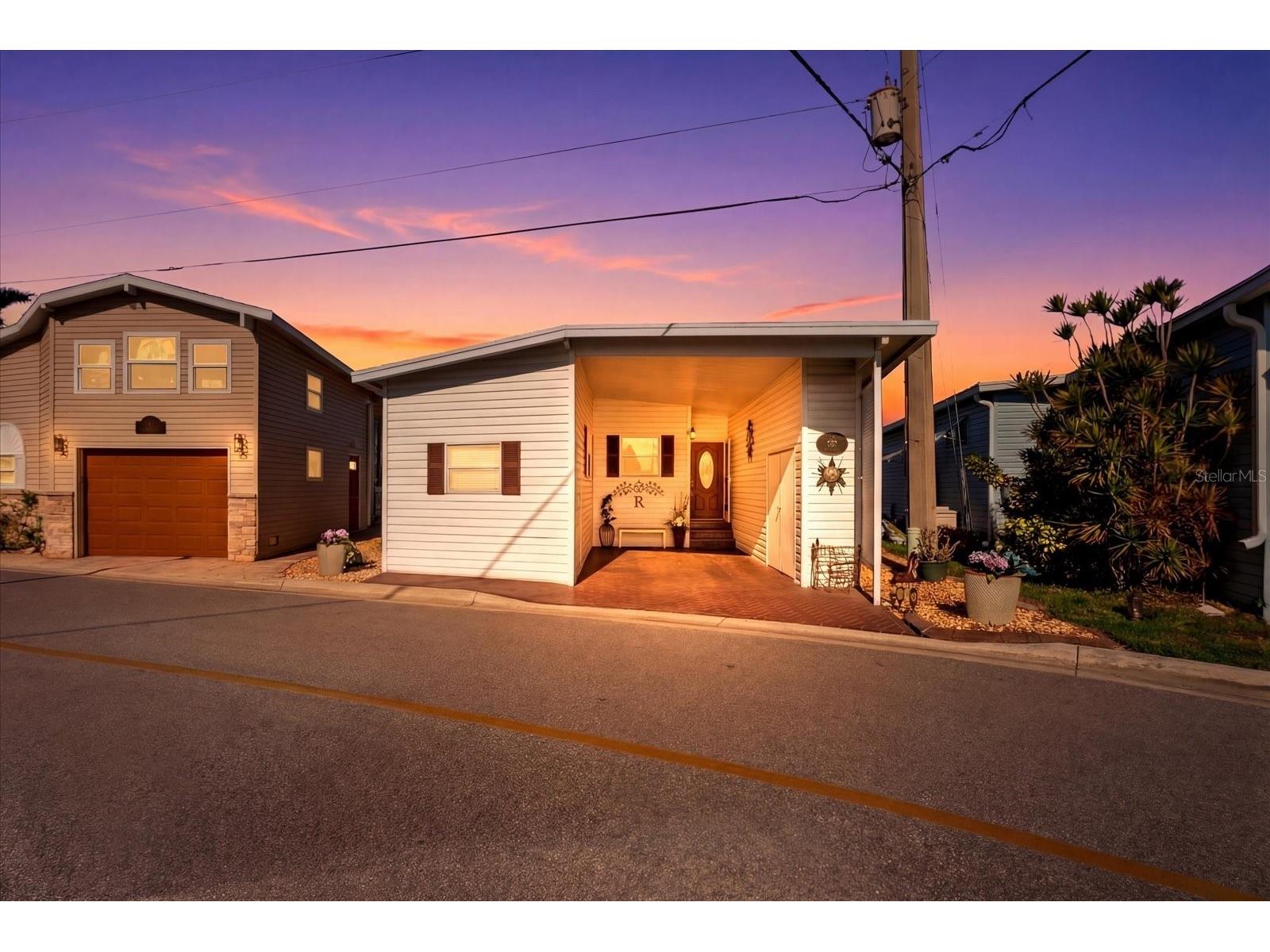 33 N Starboard Drive Venice FL 34285 - ROBERTS BAY A4685555 image3