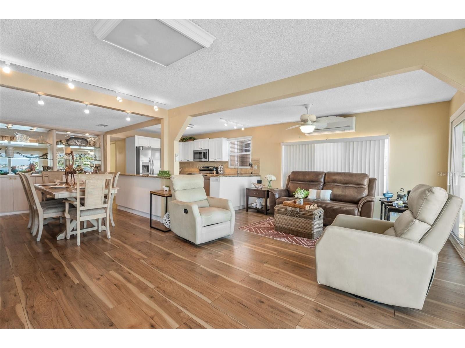 33 N Starboard Drive Venice FL 34285 - ROBERTS BAY A4685555 image7