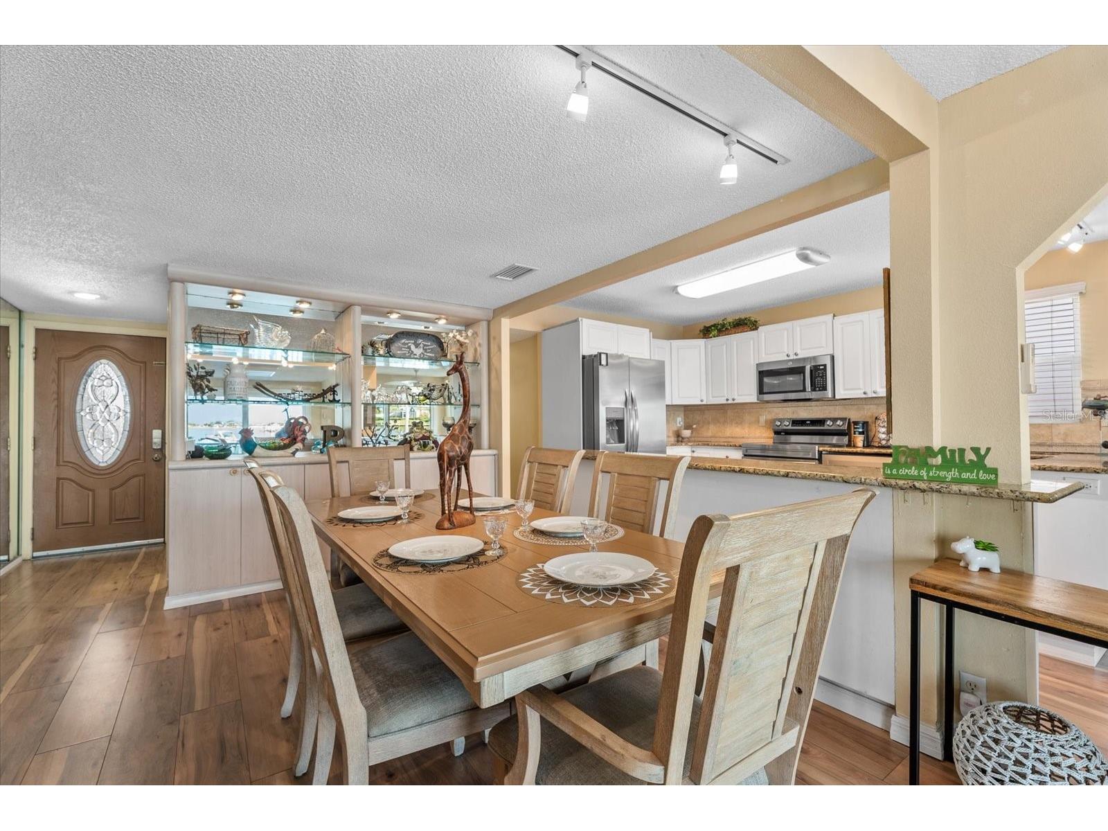 33 N Starboard Drive Venice FL 34285 - ROBERTS BAY A4685555 image9