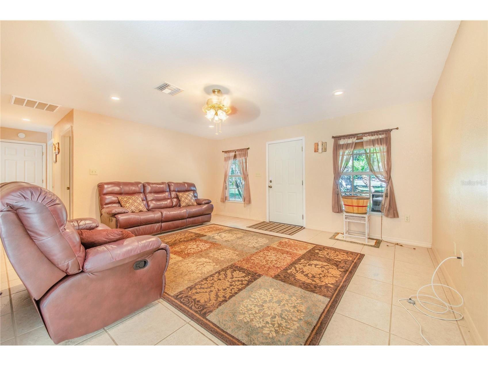 33 Pinewood Drive Haines City FL 33844 P4938797 image7
