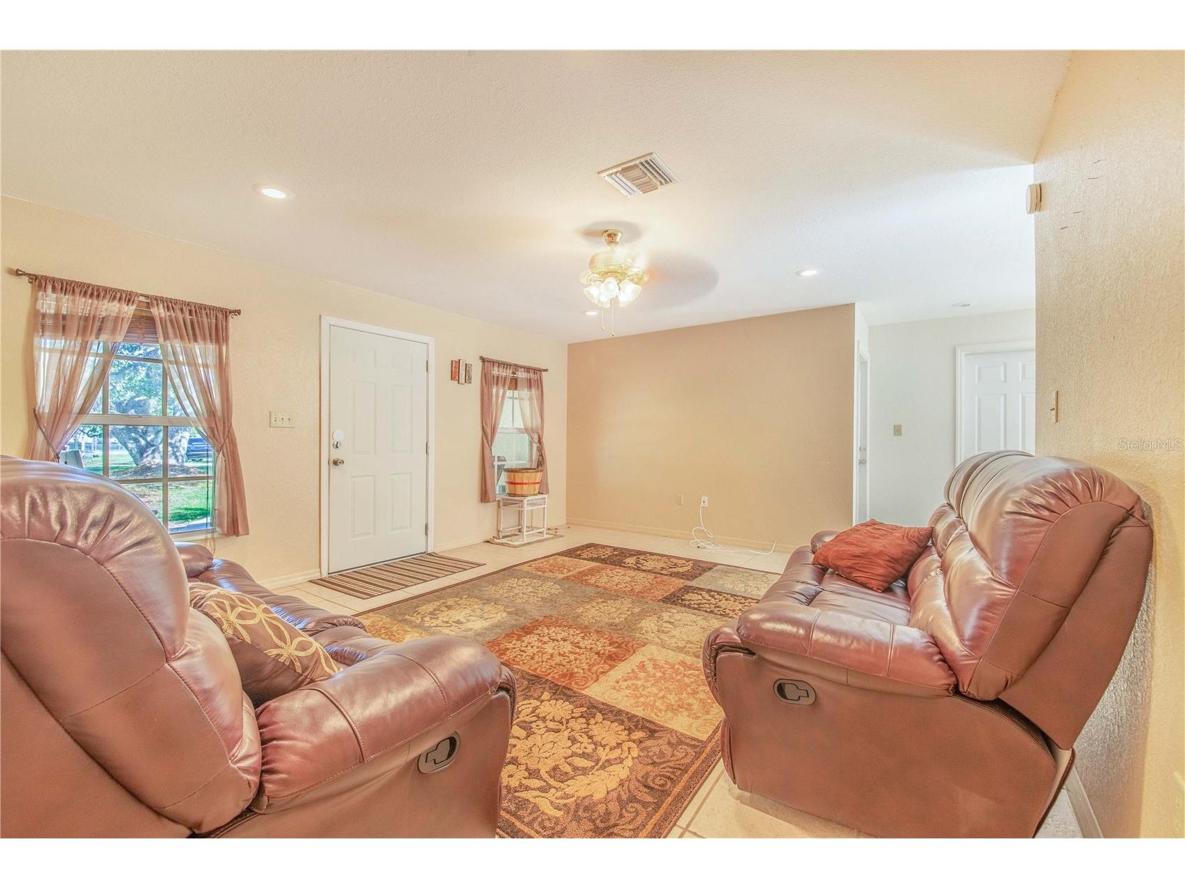 33 Pinewood Drive Haines City FL 33844 P4938797 image8