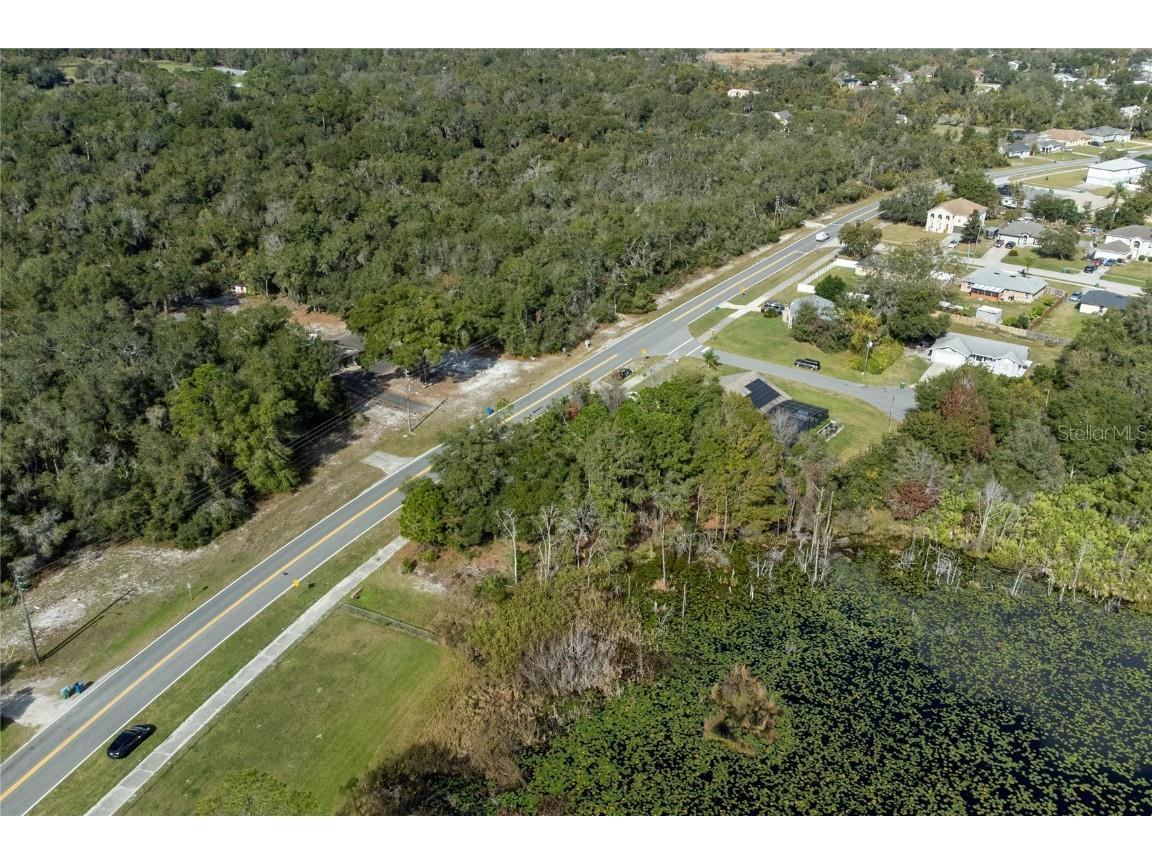 33 S Courtland Boulevard Deltona FL 32738 - LAKE HUTCHINGSON O6367631 image9