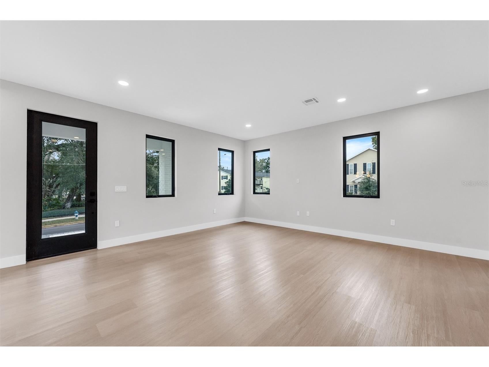 33 S Graham Avenue Orlando FL 32803 O6383356 image18