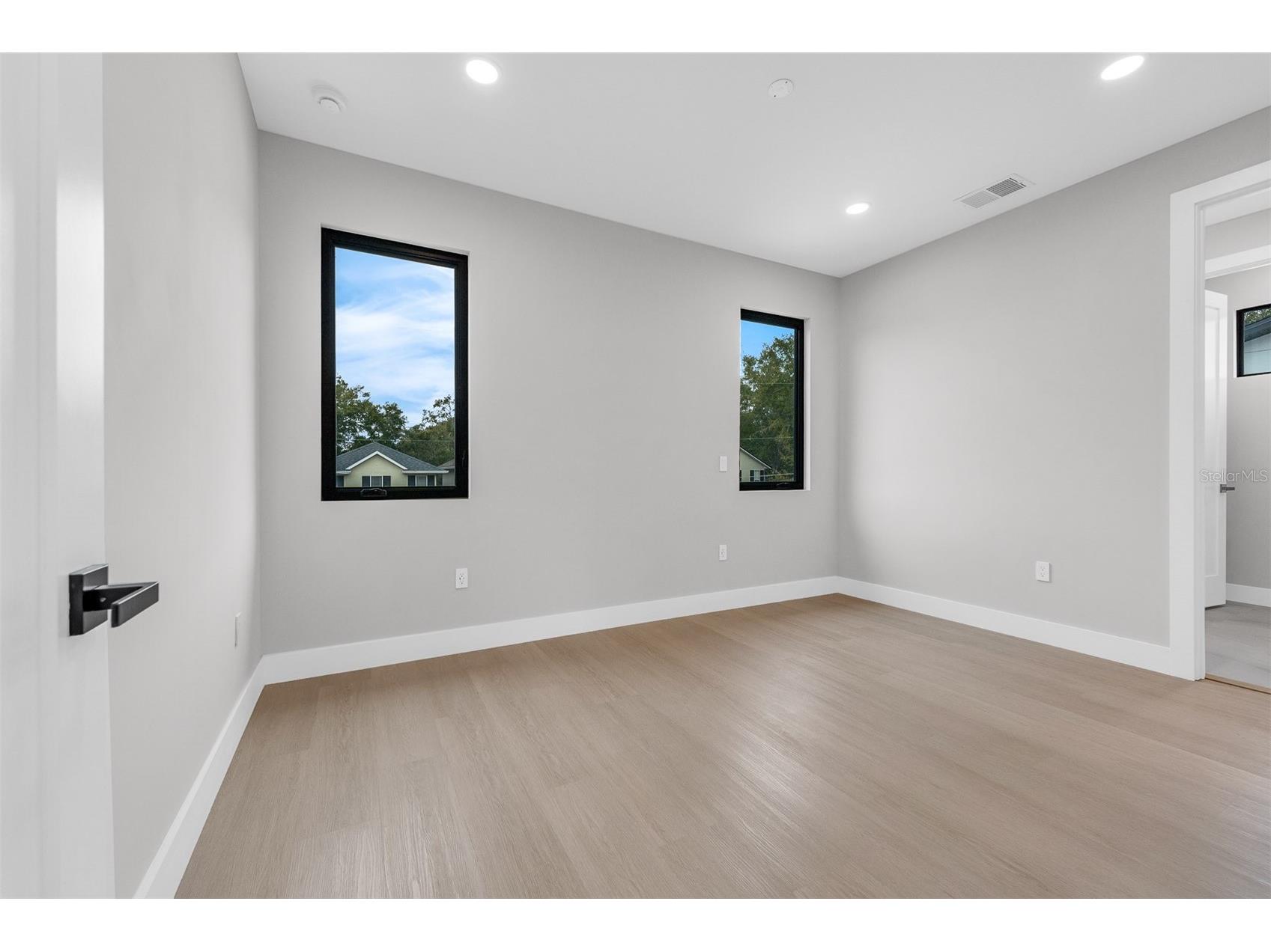 33 S Graham Avenue Orlando FL 32803 O6383356 image27