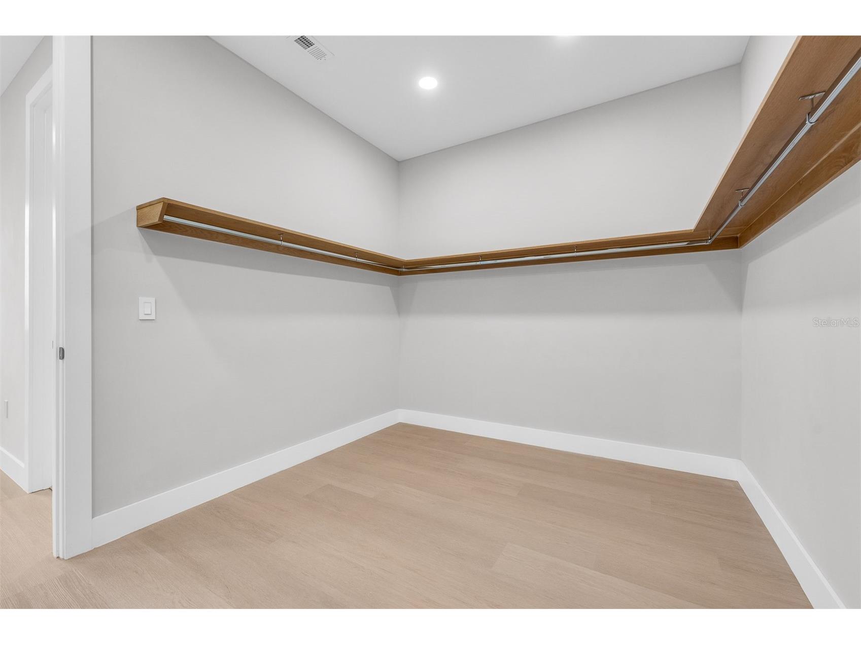 33 S Graham Avenue Orlando FL 32803 O6383356 image30